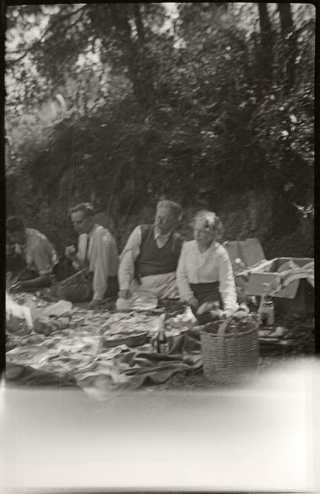 Los Trotski probablemente en la zona de las Grutas de Cacahuamilpa, 1939. (’Délibéré’, de la colección personal de Gilles Walusinski)