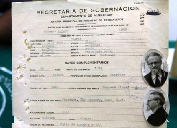 Ficha de entrada del Departamento de Inmigración mexicano
